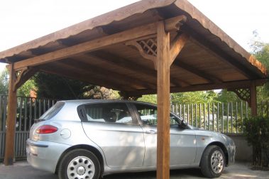 Posto auto in legno